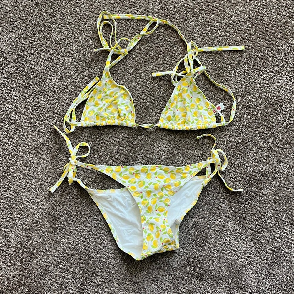 WORN ONCE Solid and Striped LIMITED EDITION Lemon Bikini